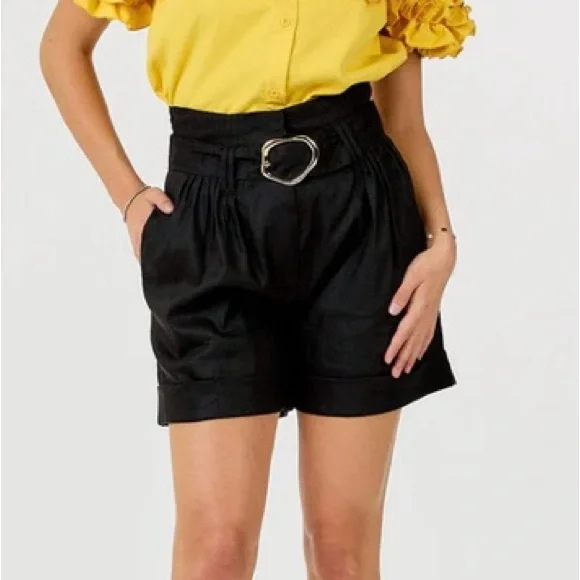 Brand new shorts very stylish with cuff. High waisted. Midnight black - Picture 3 of 7